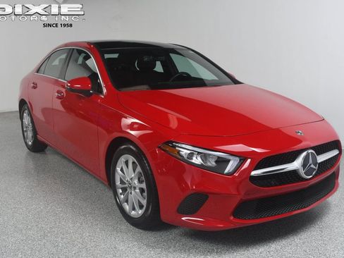 Used 2020 Mercedes-Benz A 220 image 1