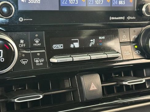 Certified 2020 Toyota Highlander LE AWD/4WD image 25