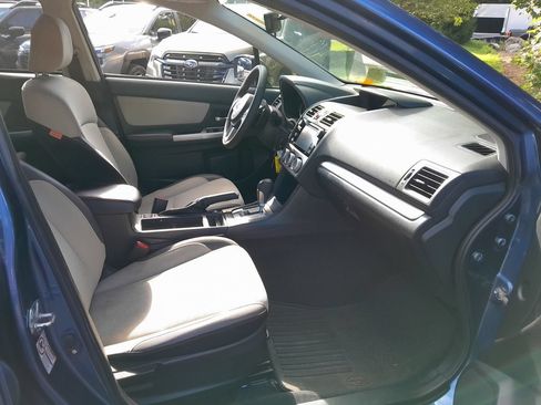 Used 2016 Subaru Crosstrek 2.0i Premium w/ Moonroof Package AWD/4WD image 36
