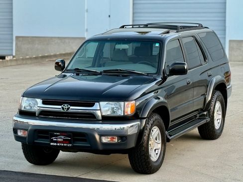 Used 2002 Toyota 4Runner SR5 RWD image 5