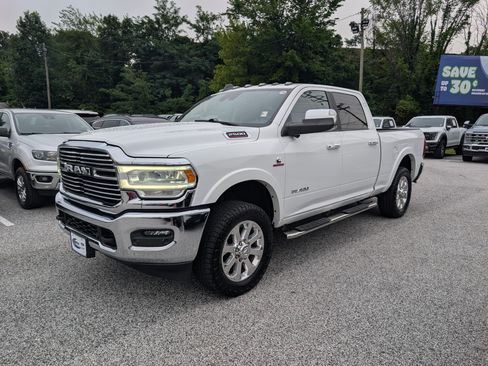 Used 2022 RAM 2500 Laramie AWD/4WD image 2