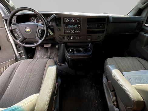 Used 2020 Chevrolet Express 3500 w/ Power Convenience Package RWD image 8