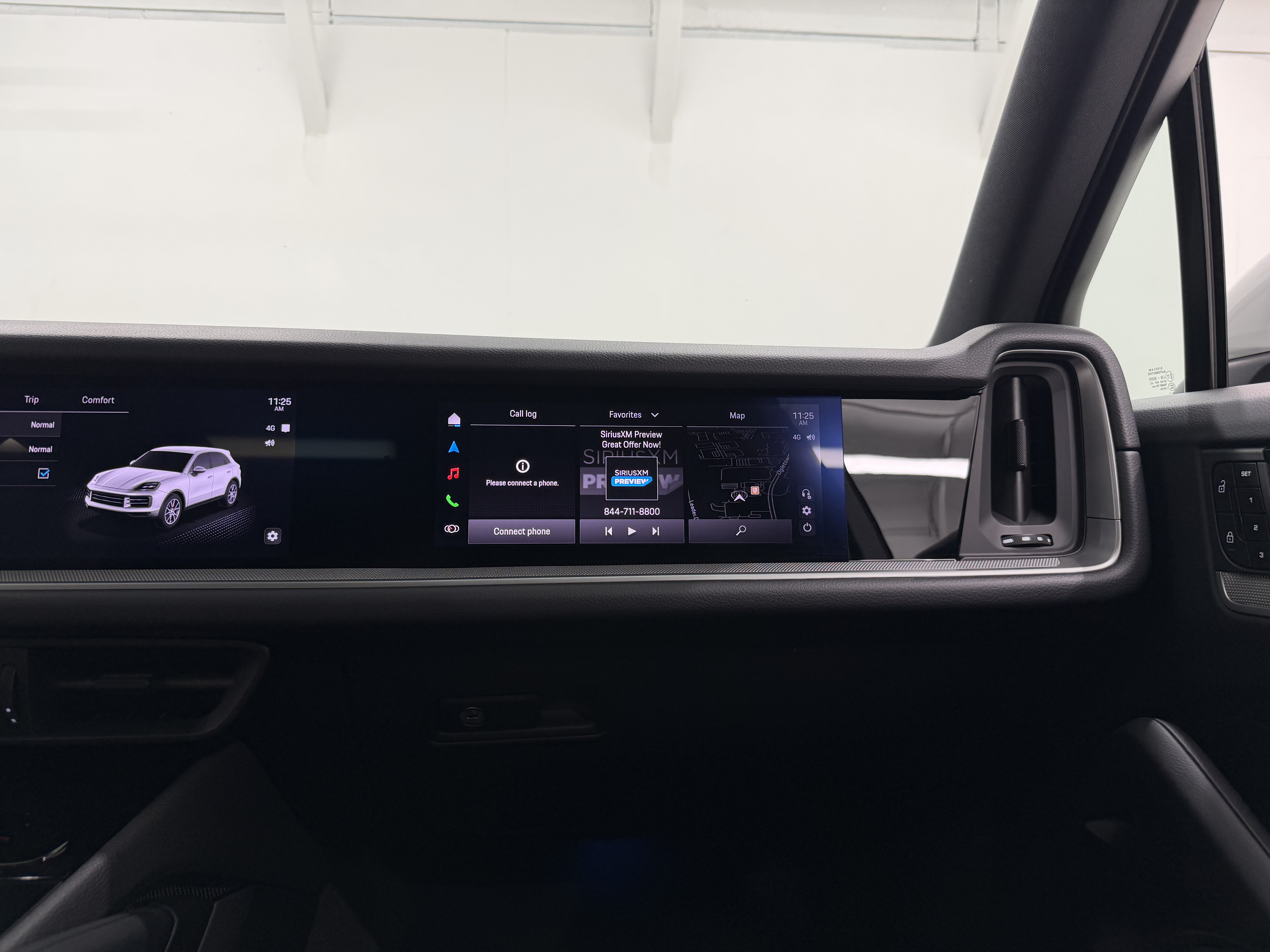 Certified 2024 Porsche Cayenne AWD/4WD image 57