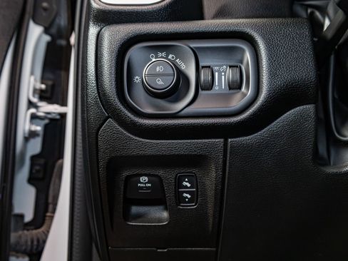 Used 2022 RAM 1500 Laramie image 19