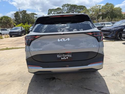 New 2026 Kia Sportage EX image 7