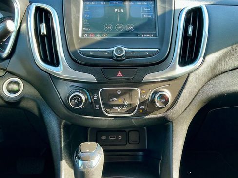 Used 2019 Chevrolet Equinox LT AWD/4WD image 34