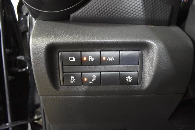 Used 2024 Nissan Kicks S FWD image 13