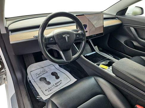 Used 2018 Tesla Model 3 Long Range RWD image 13