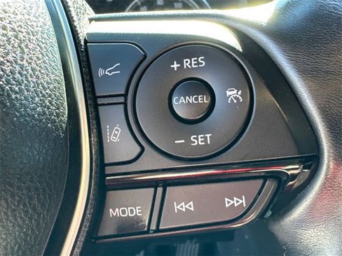 Used 2021 Toyota Venza XLE w/ Softex Package image 26