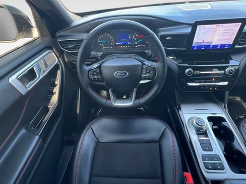 Used 2023 Ford Explorer ST-Line w/ Class IV Trailer Tow Package RWD image 11