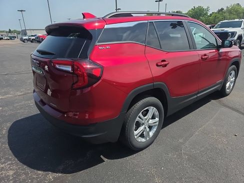 Used 2024 GMC Terrain SLE w/ Driver Convenience Package AWD/4WD image 6
