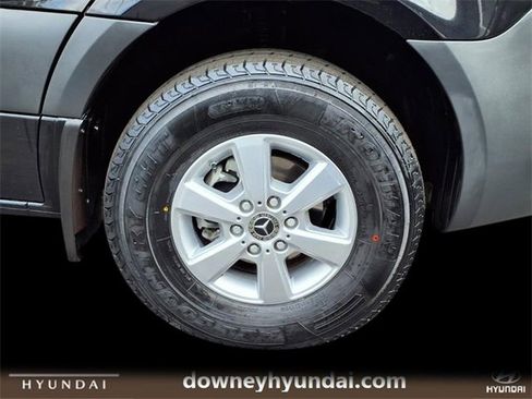 Used 2023 Mercedes-Benz Sprinter 2500 image 6