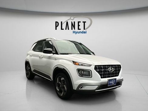 New 2026 Hyundai Venue SEL image 1