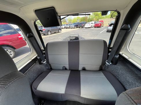 Used 2005 Jeep Wrangler Sport image 24