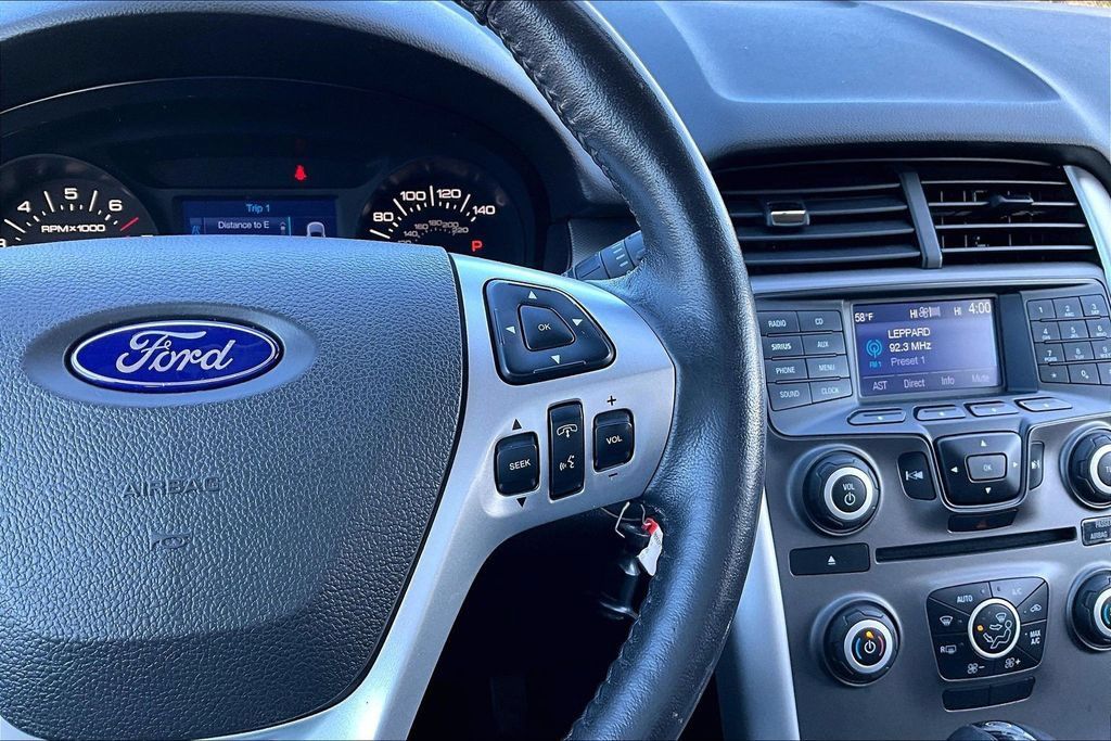 Used 2014 Ford Edge SEL AWD/4WD image 25