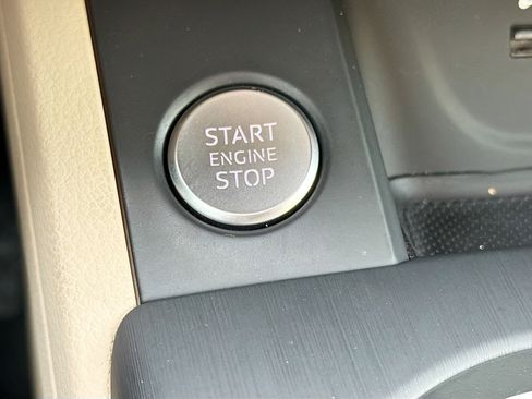 Used 2018 Audi A4 2.0T Premium Plus image 35