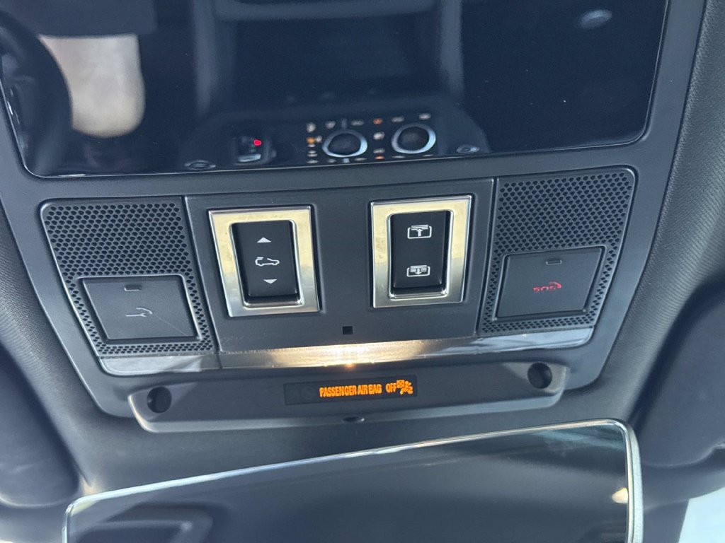 Certified 2024 Land Rover Defender 130 X AWD/4WD image 23