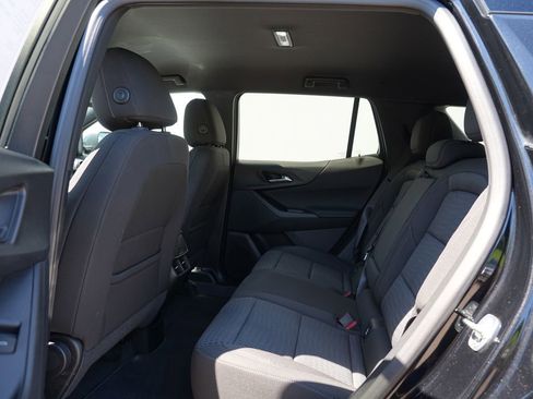 Used 2026 Chevrolet Equinox LT AWD/4WD image 18