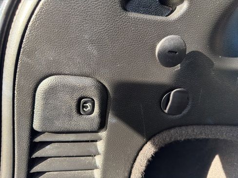 Certified 2021 Jeep Grand Cherokee Overland image 23