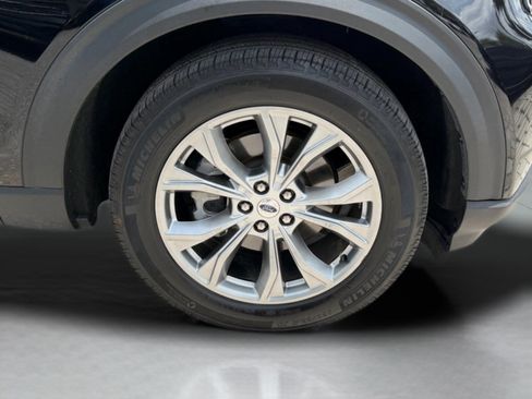 Used 2023 Ford Explorer XLT w/ Equipment Group 202A RWD image 22