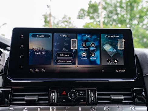New 2026 Nissan Pathfinder SL AWD/4WD image 17
