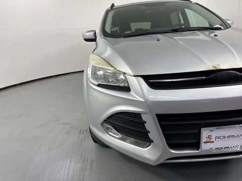 Used 2015 Ford Escape SE w/ Equipment Group 201A FWD image 28