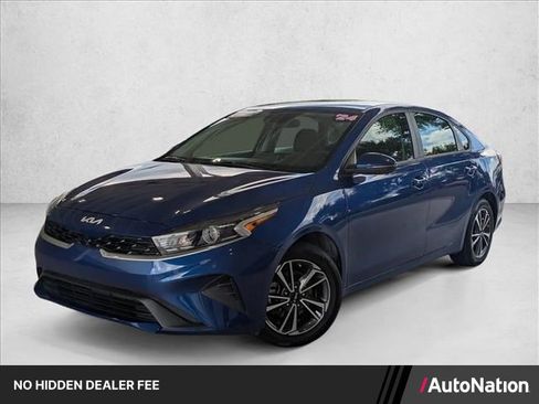 Used 2024 Kia Forte LXS w/ LXS Technology Package FWD image 1