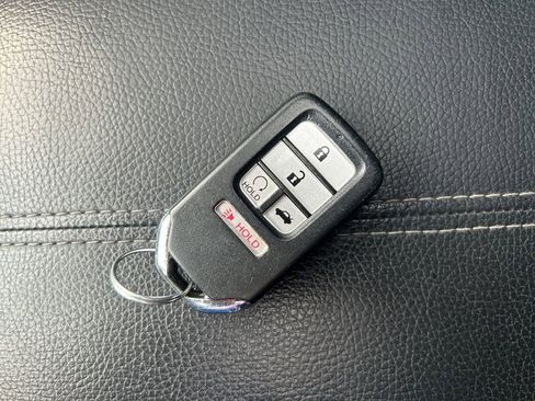 Used 2017 Honda Accord EX-L image 33