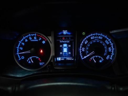 Used 2023 Toyota Tacoma SR5 w/ Technology Package AWD/4WD image 16