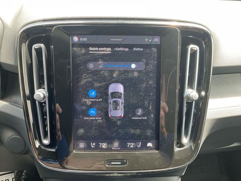 Certified 2023 Volvo XC40 Recharge Ultimate AWD/4WD image 23