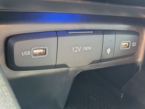 Used 2022 Hyundai Santa Cruz Limited AWD/4WD image 11