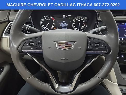Used 2021 Cadillac XT6 Premium Luxury AWD/4WD image 19