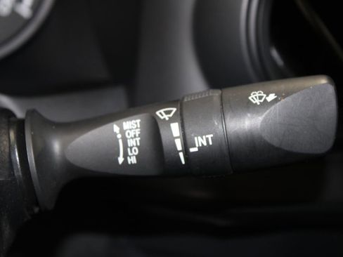 Used 2022 Toyota Tacoma SR image 39