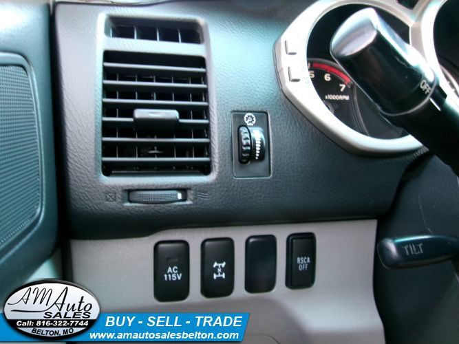 Used 2004 Toyota 4Runner Limited AWD/4WD image 12