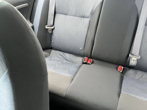 Used 2025 Nissan Versa SV FWD image 38