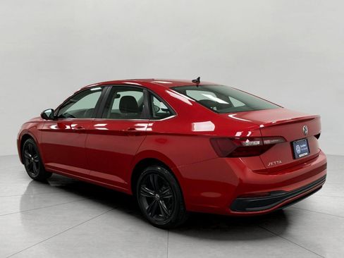 Used 2023 Volkswagen Jetta SE w/ Panoramic Sunroof Package FWD image 6