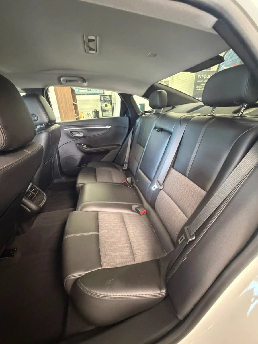Used 2016 Chevrolet Impala LT w/ Convenience Package FWD image 14