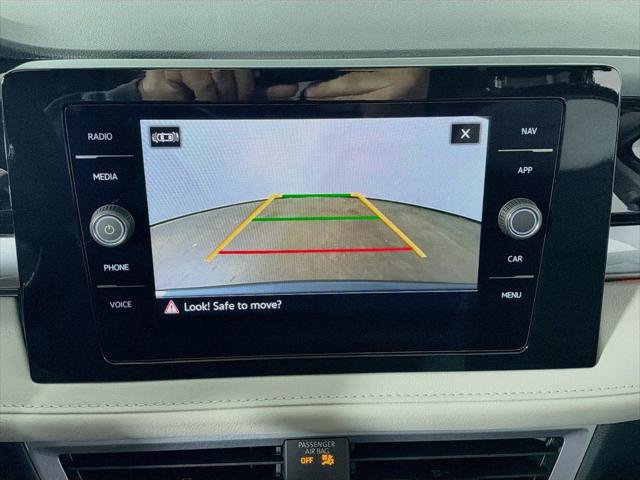 New 2027 Volkswagen Taos SEL AWD/4WD image 14