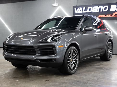 Used 2023 Porsche Cayenne AWD/4WD image 9