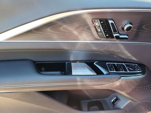 New 2026 Cadillac Lyriq Sport AWD/4WD image 10