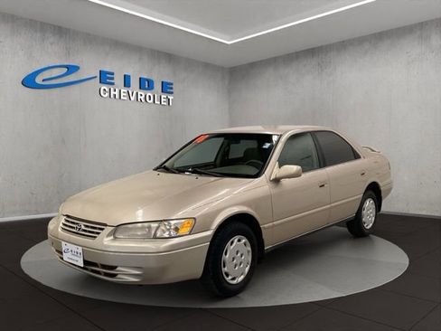 Used 1998 Toyota Camry LE FWD image 7
