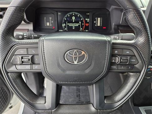 Certified 2024 Toyota Tacoma SR5 image 19