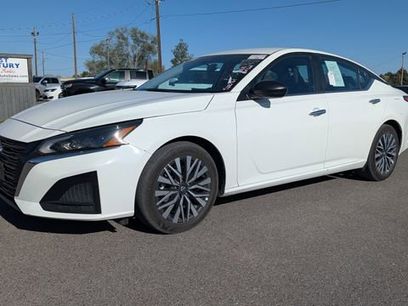 Used 2025 Nissan Altima 2.5 SV