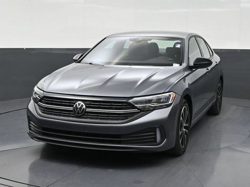 Used 2024 Volkswagen Jetta Sport FWD image 8