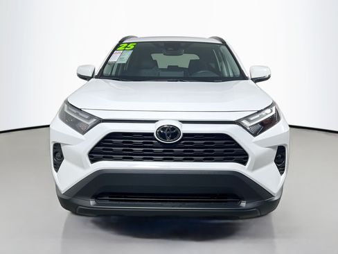 Used 2025 Toyota RAV4 XLE w/ Convenience Package FWD image 11