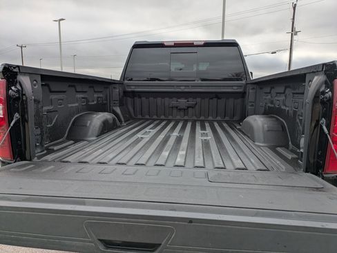 Used 2025 Chevrolet Silverado 2500 LT image 22