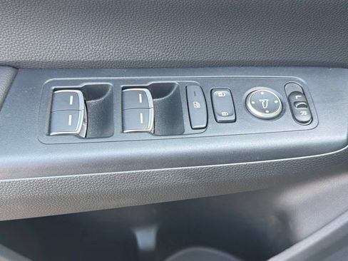 Used 2025 Honda CR-V EX-L image 26