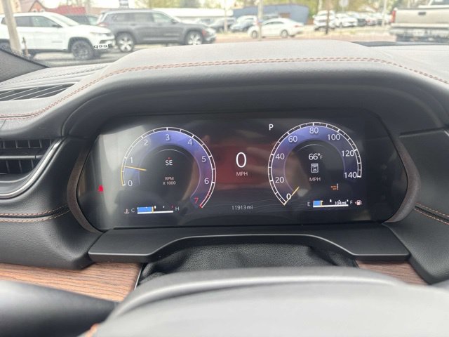 Used 2024 Jeep Grand Cherokee L Summit AWD/4WD image 16