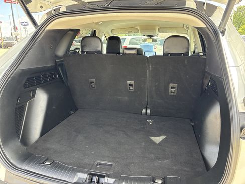 Used 2022 Ford Escape SEL FWD image 6