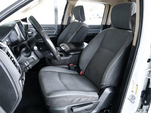 Used 2019 RAM 3500 Big Horn AWD/4WD image 40